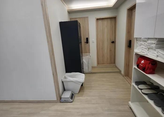 Affittacamere Mj House *